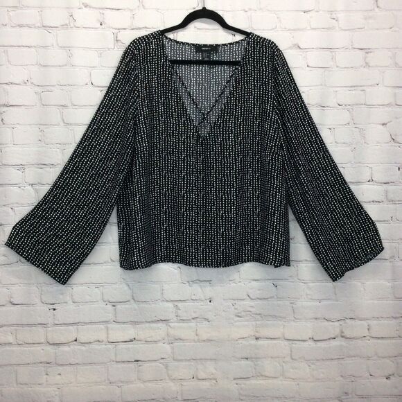 Forever 21 Women’s Size 2x Criss Cross V-neck Tunic Black/White Flared Sleeves - Picture 5 of 8